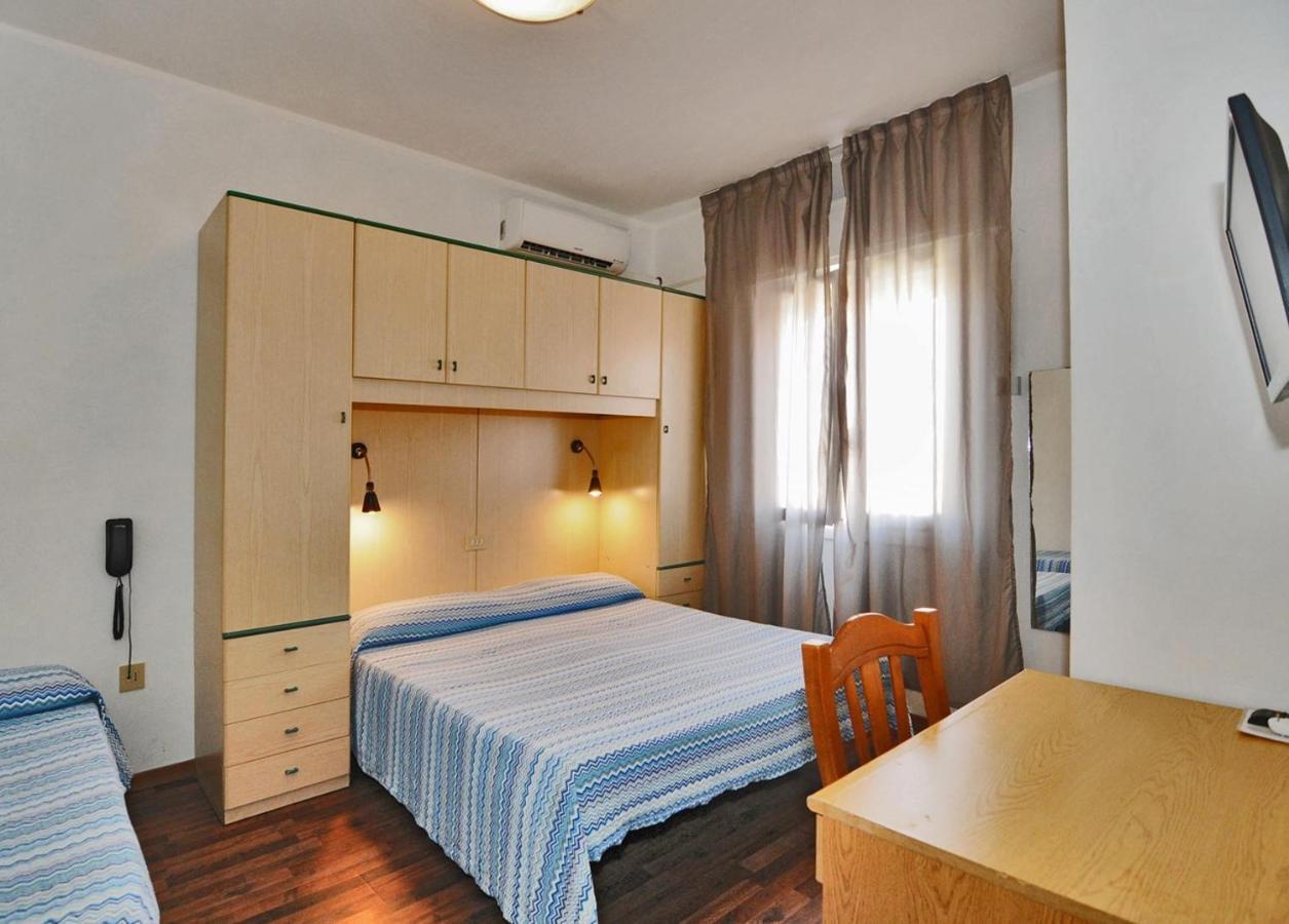 Hotel Antonella Caorle Exterior photo