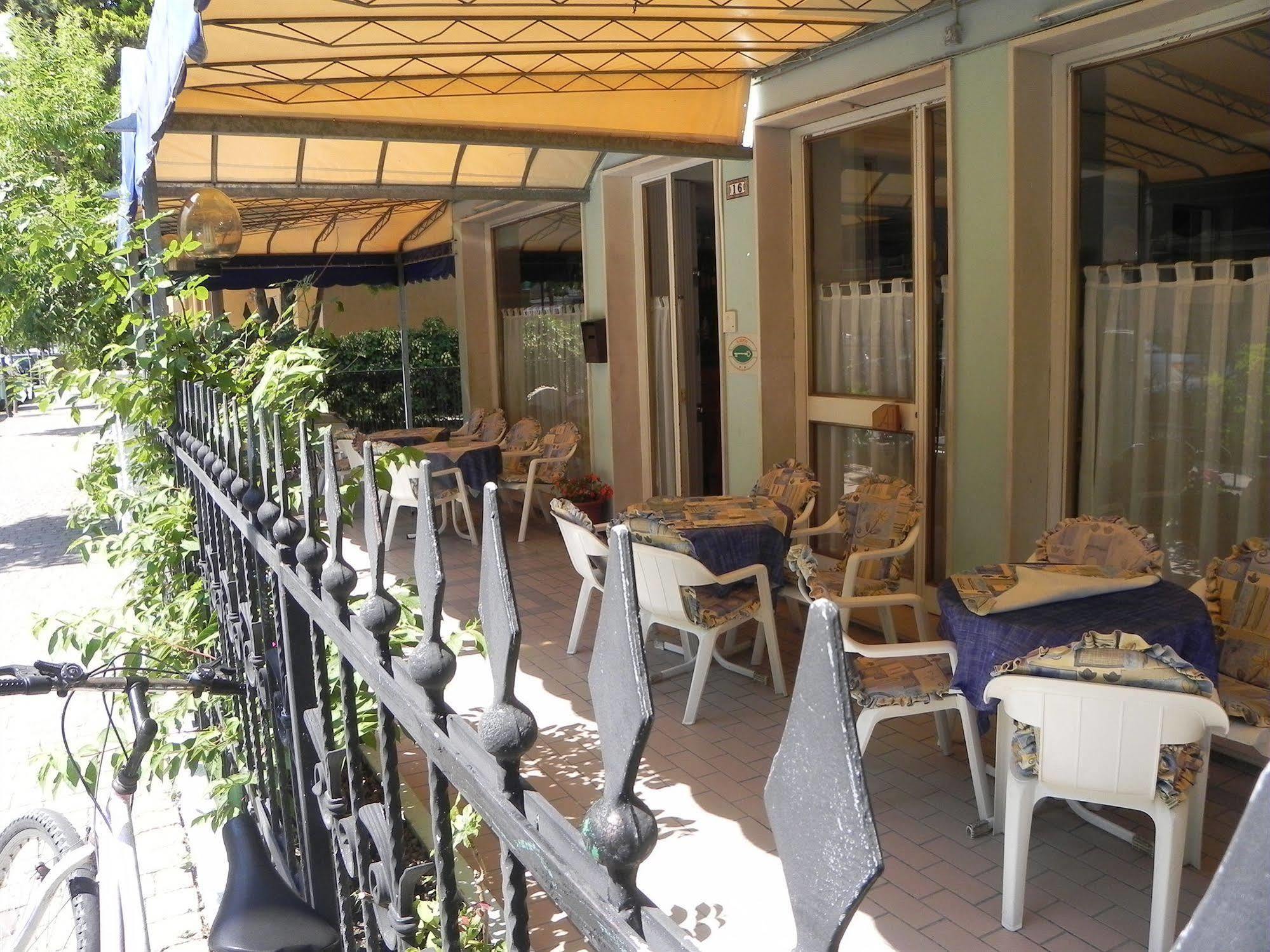 Hotel Antonella Caorle Exterior photo